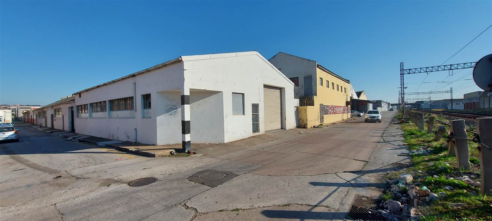 286  m² Industrial space in North End photo number 1