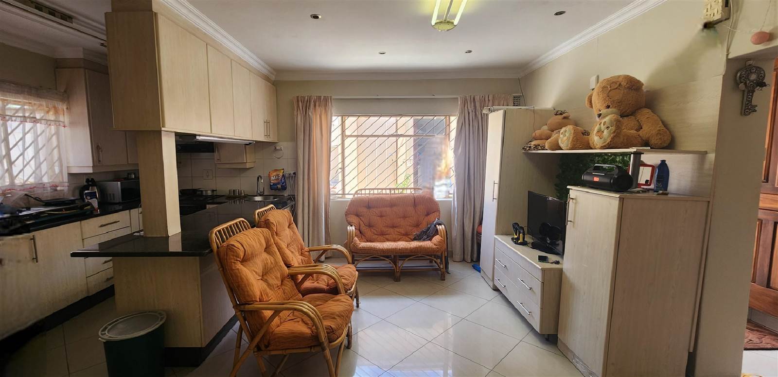7 Bed House in Laudium photo number 26