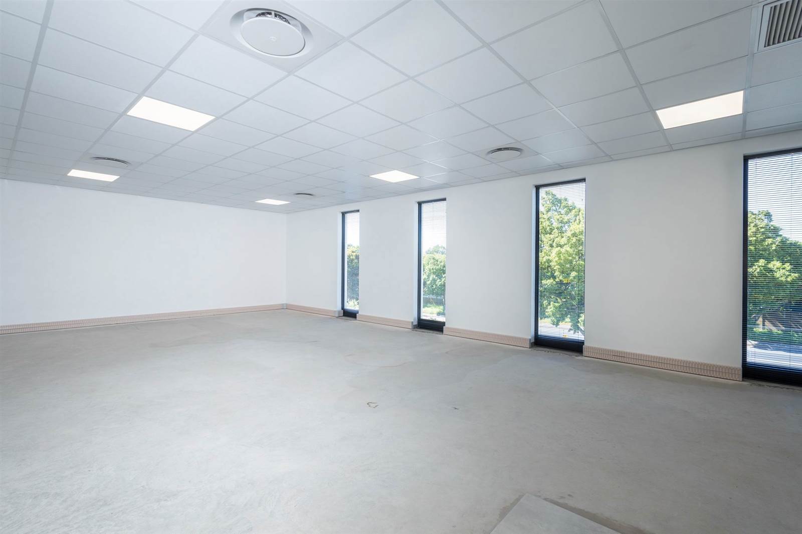 142  m² Commercial space in Wellway Park photo number 8