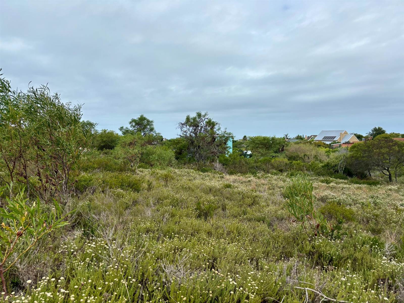 848 m² Land available in Jeffreys Bay photo number 2