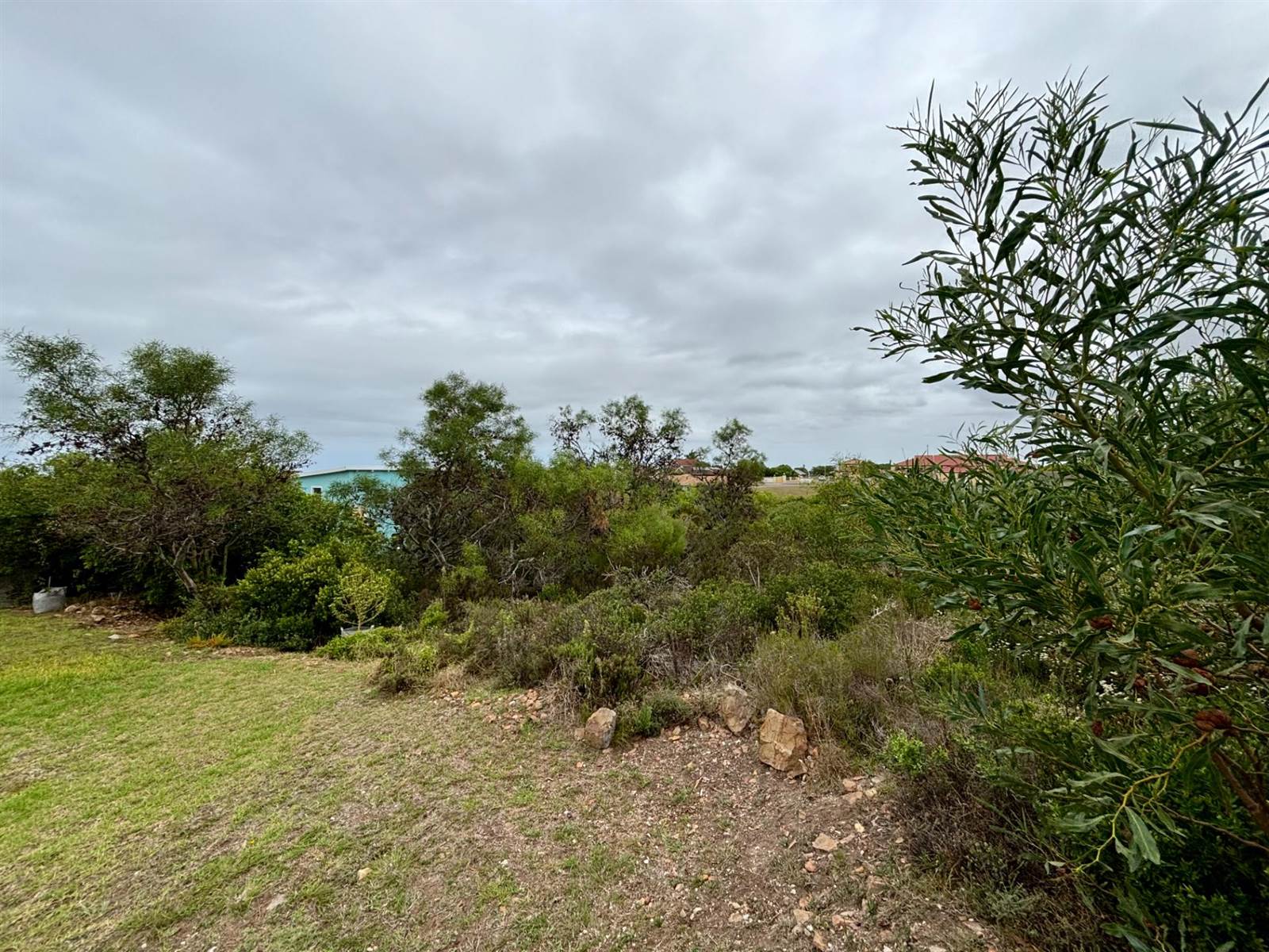 848 m² Land available in Jeffreys Bay photo number 3