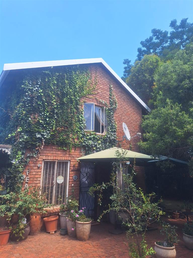 3 Bedroom House 3 Bedroom House