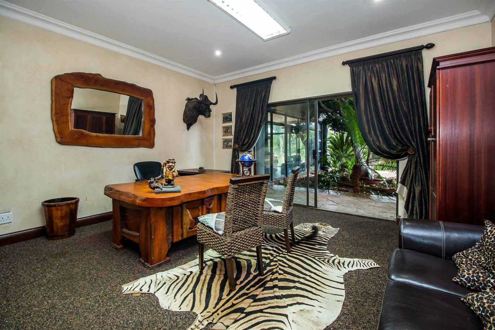 6 Bed House in Mooikloof Equestrian Estate photo number 25