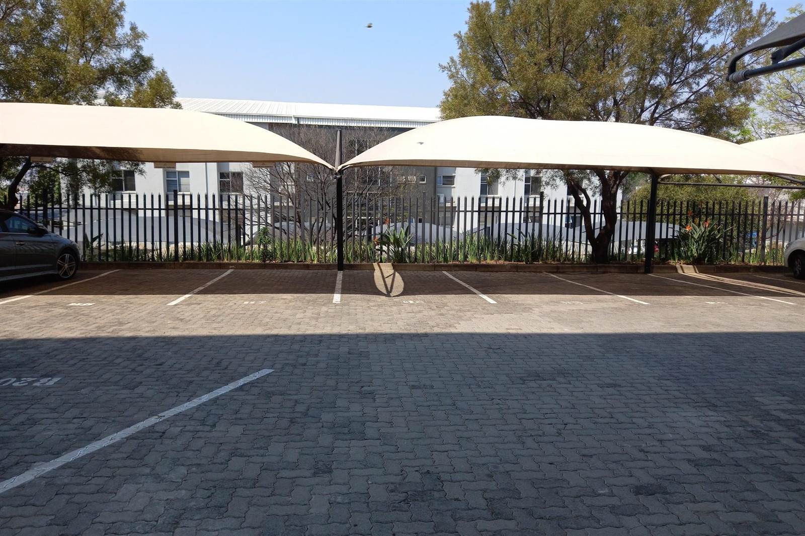 Commercial space in Kyalami photo number 13