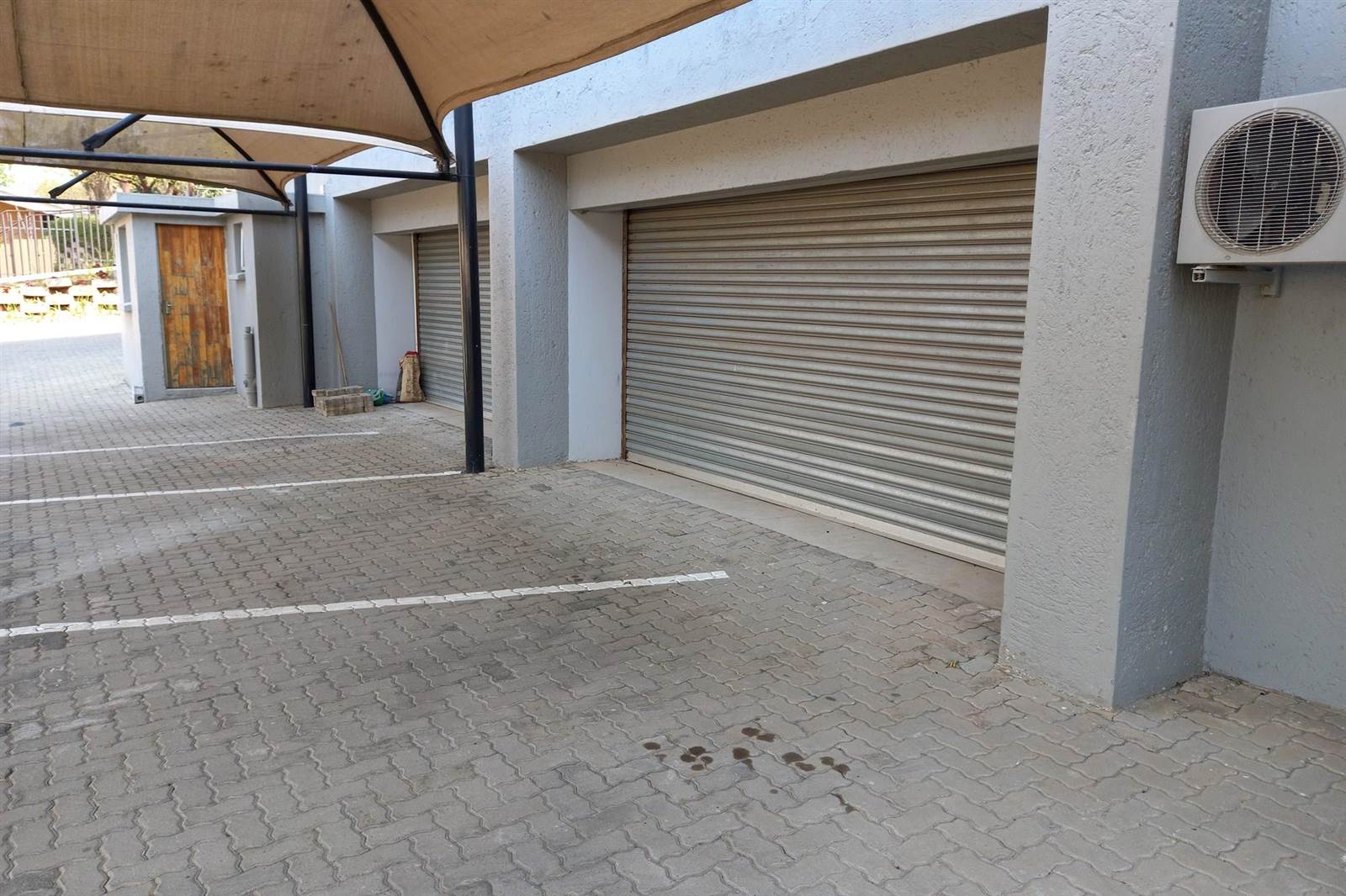 Commercial space in Kyalami photo number 12
