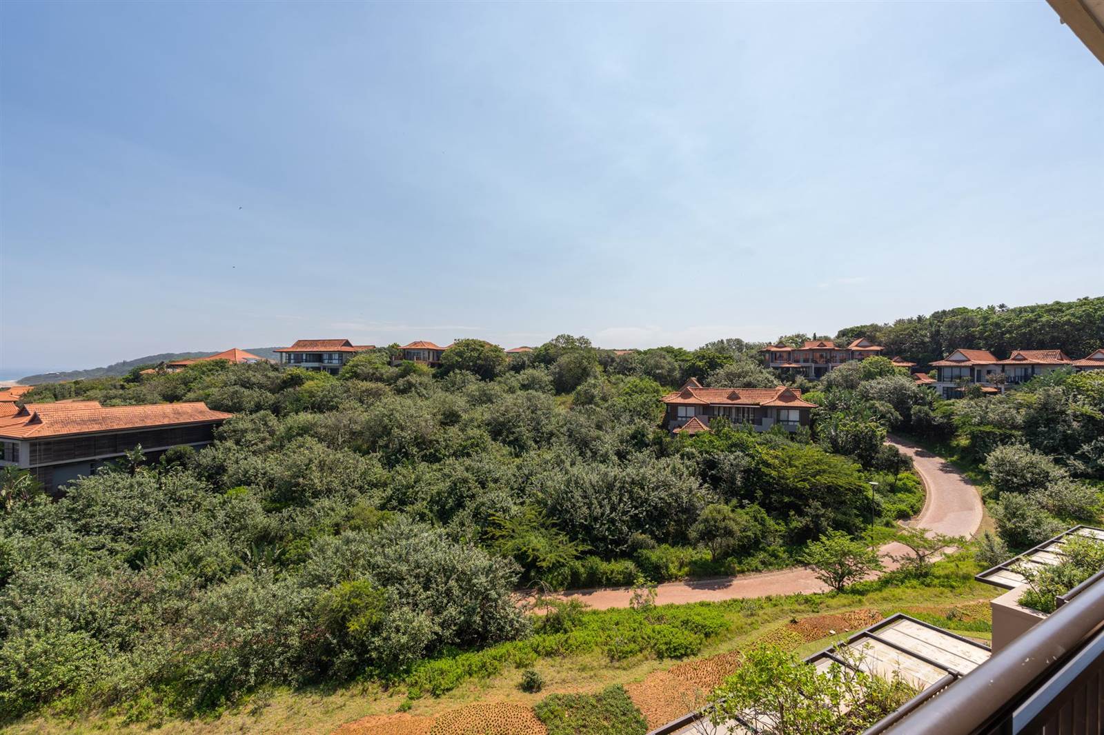 1 Bed Apartment in Zimbali Estate photo number 8