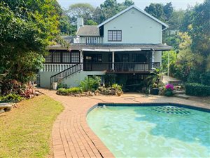 6 Bed House in Cato Manor