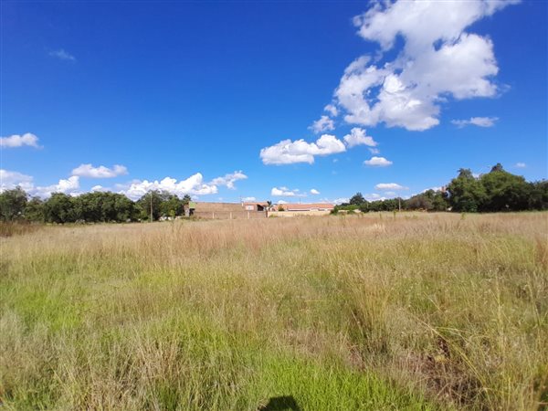 2 745 m² Land 2 745 m² Land