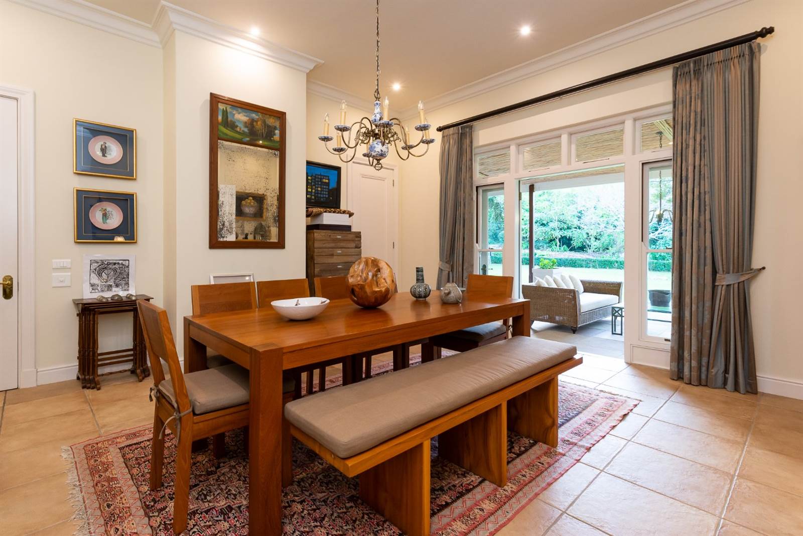 4 Bed House in Constantia photo number 10