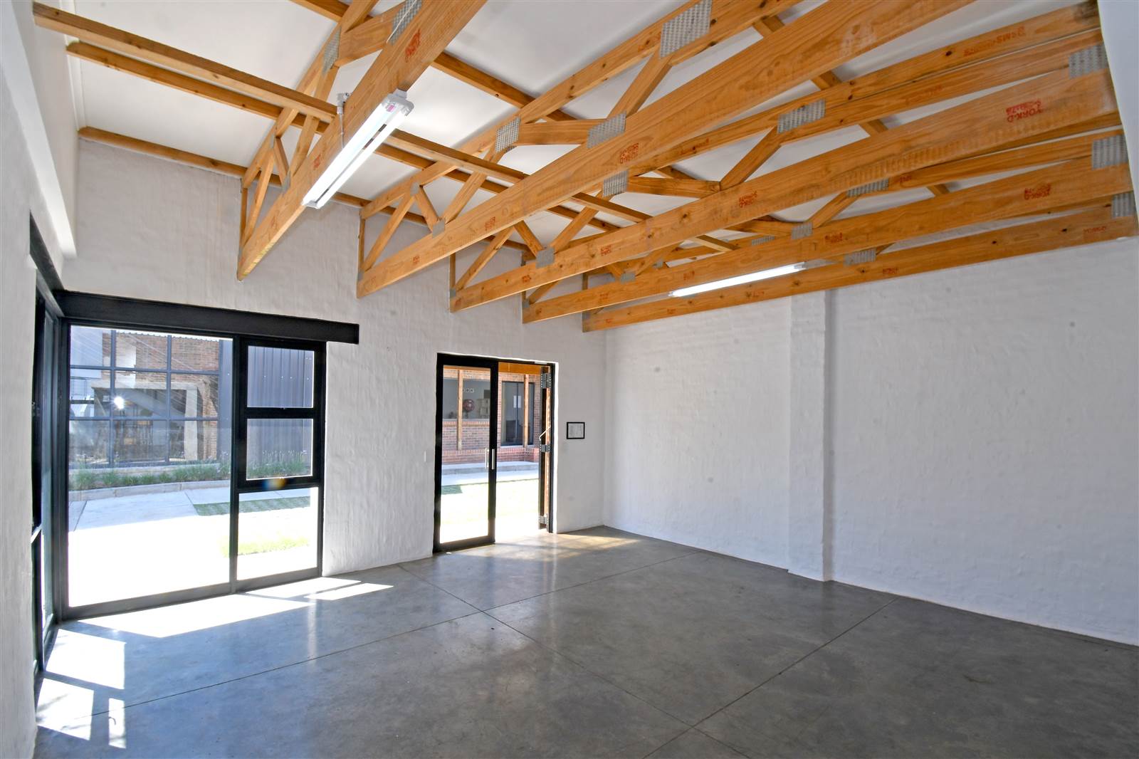 24  m² Commercial space in Kya Sands photo number 8