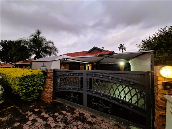 3 Bedroom House 3 Bedroom House