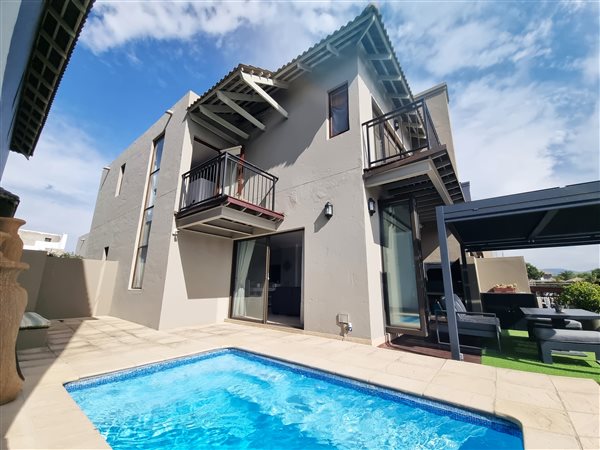 3 Bedroom House 3 Bedroom House