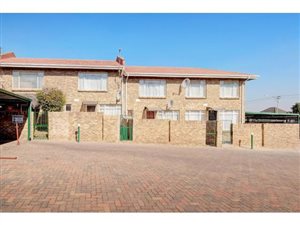 2 Bed Duplex in Lindbergh Park
