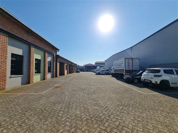 451  m² Industrial space