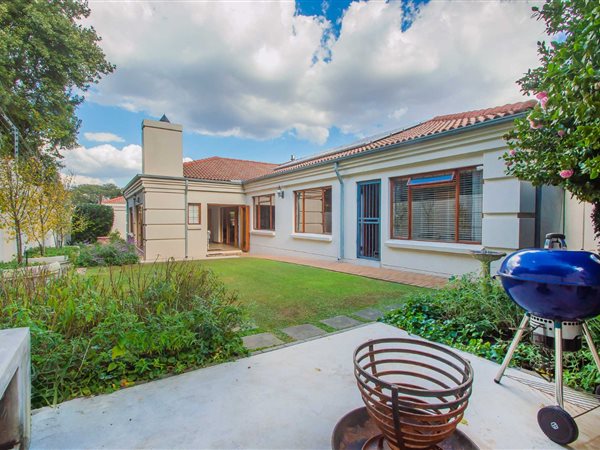 3 Bedroom Townhouse 3 Bedroom Townhouse