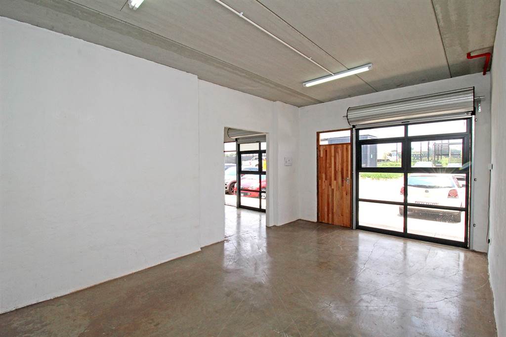 30  m² Commercial space in Andeon AH photo number 28