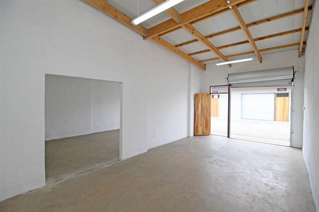 30  m² Commercial space in Andeon AH photo number 5