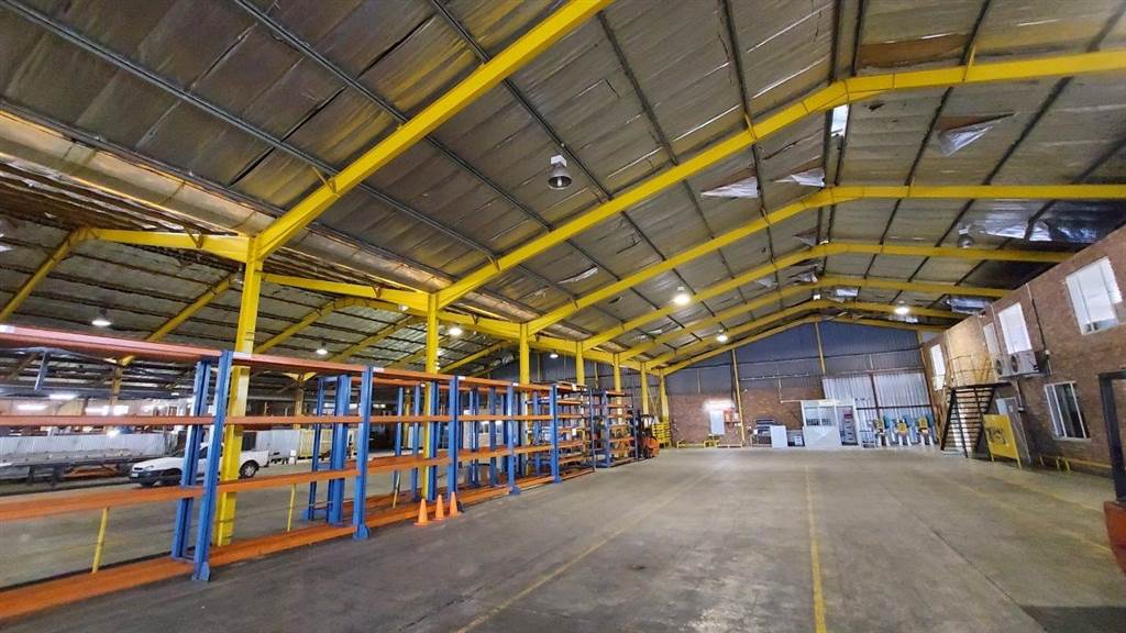 6400  m² Industrial space in Perseverance Industrial photo number 1