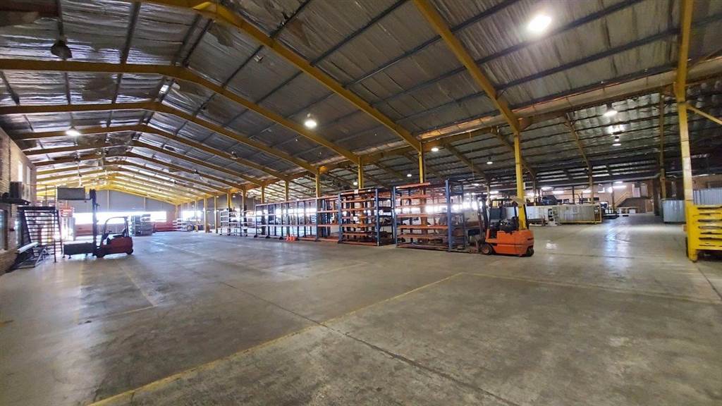 6400  m² Industrial space in Perseverance Industrial photo number 5