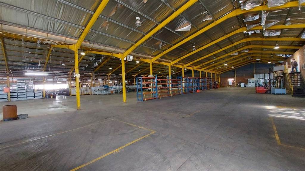 6400  m² Industrial space in Perseverance Industrial photo number 2