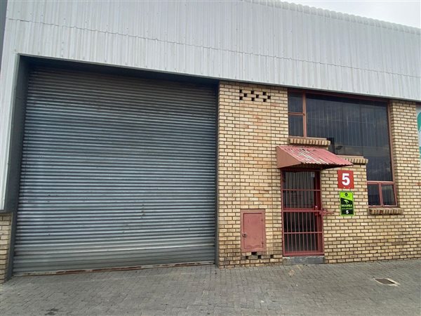 243  m² Industrial space