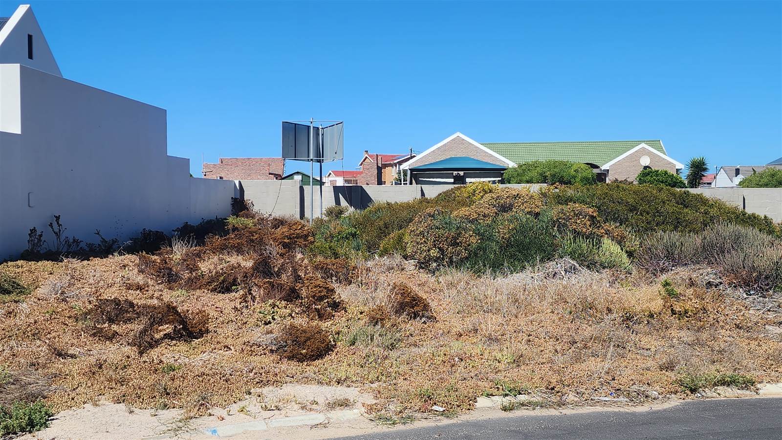 300 m² Land available in Yzerfontein photo number 3