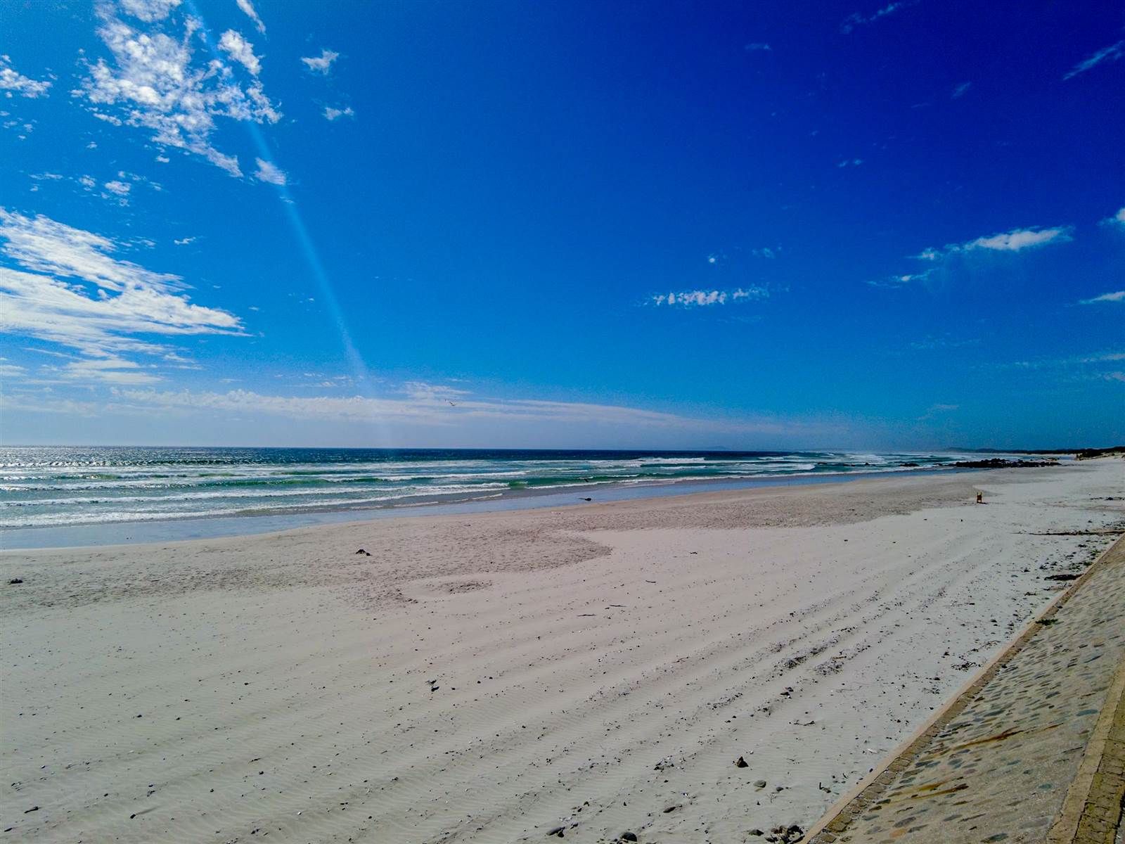 300 m² Land available in Yzerfontein photo number 4