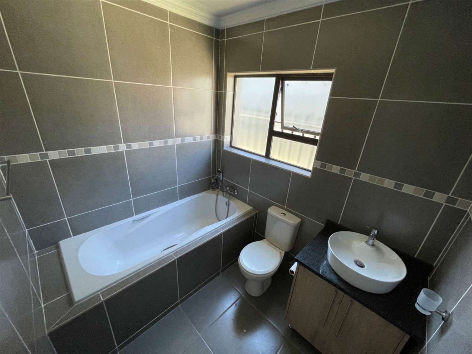 3 Bed Townhouse in Bloemspruit photo number 22
