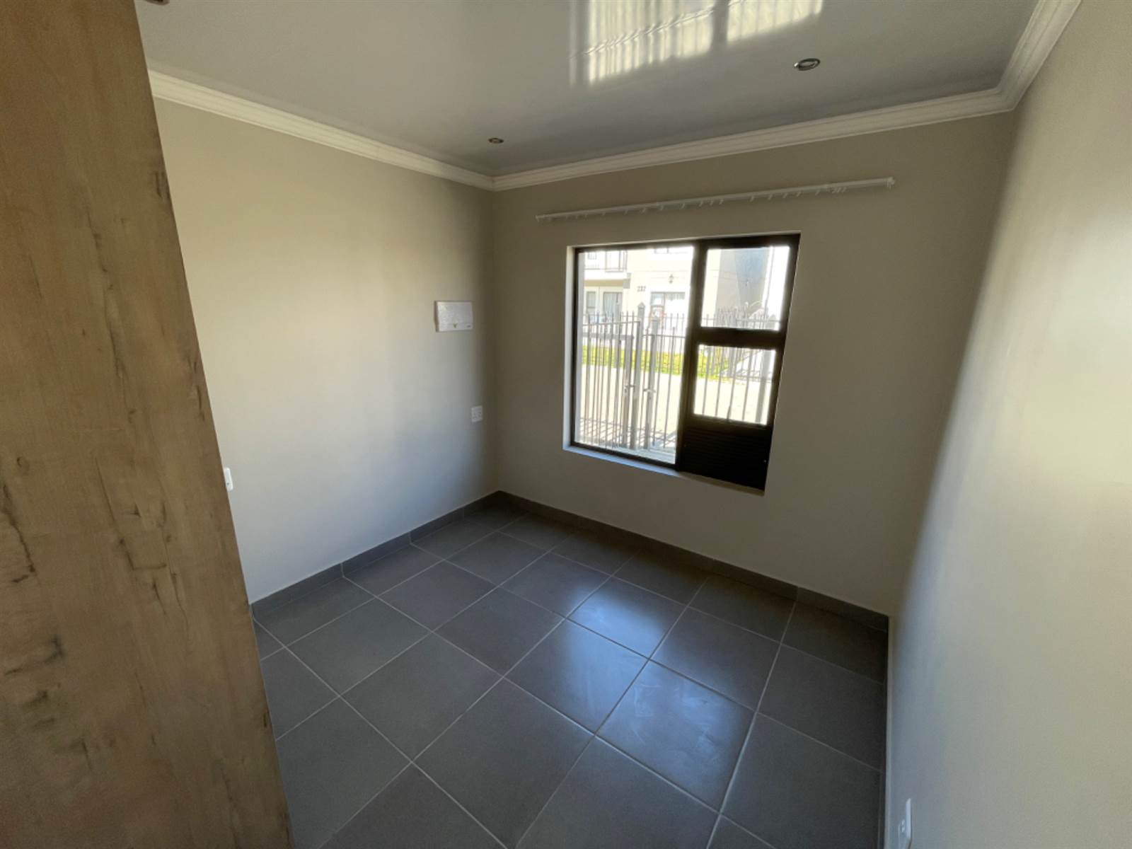 3 Bed Townhouse in Bloemspruit photo number 24