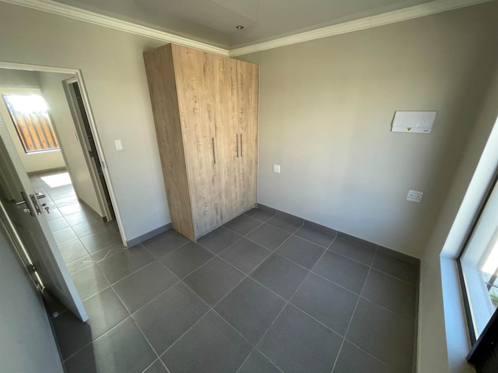 3 Bed Townhouse in Bloemspruit photo number 25