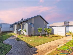 2 Bed House in Tembisa