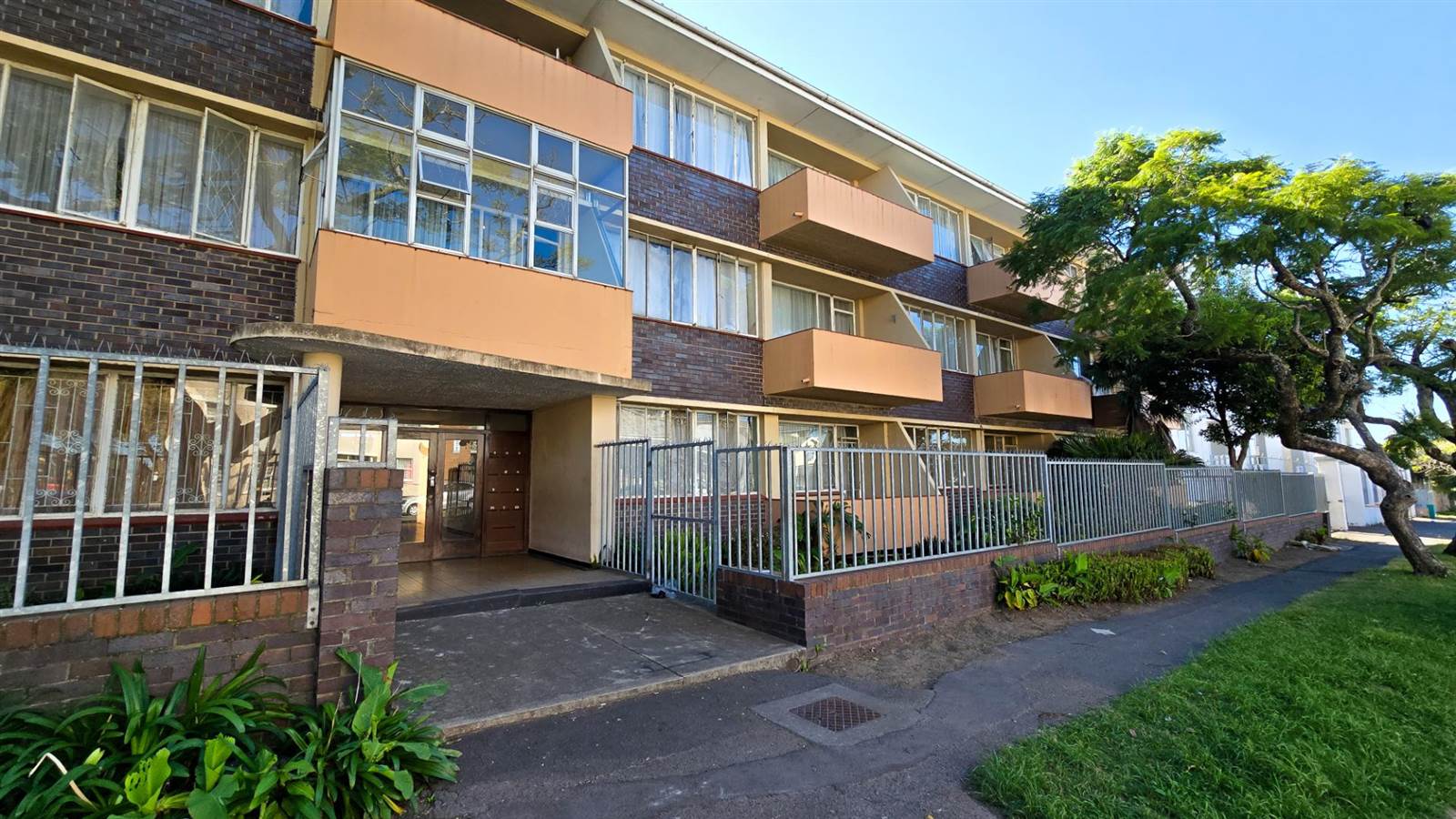 2 Bed Apartment in Southernwood photo number 19