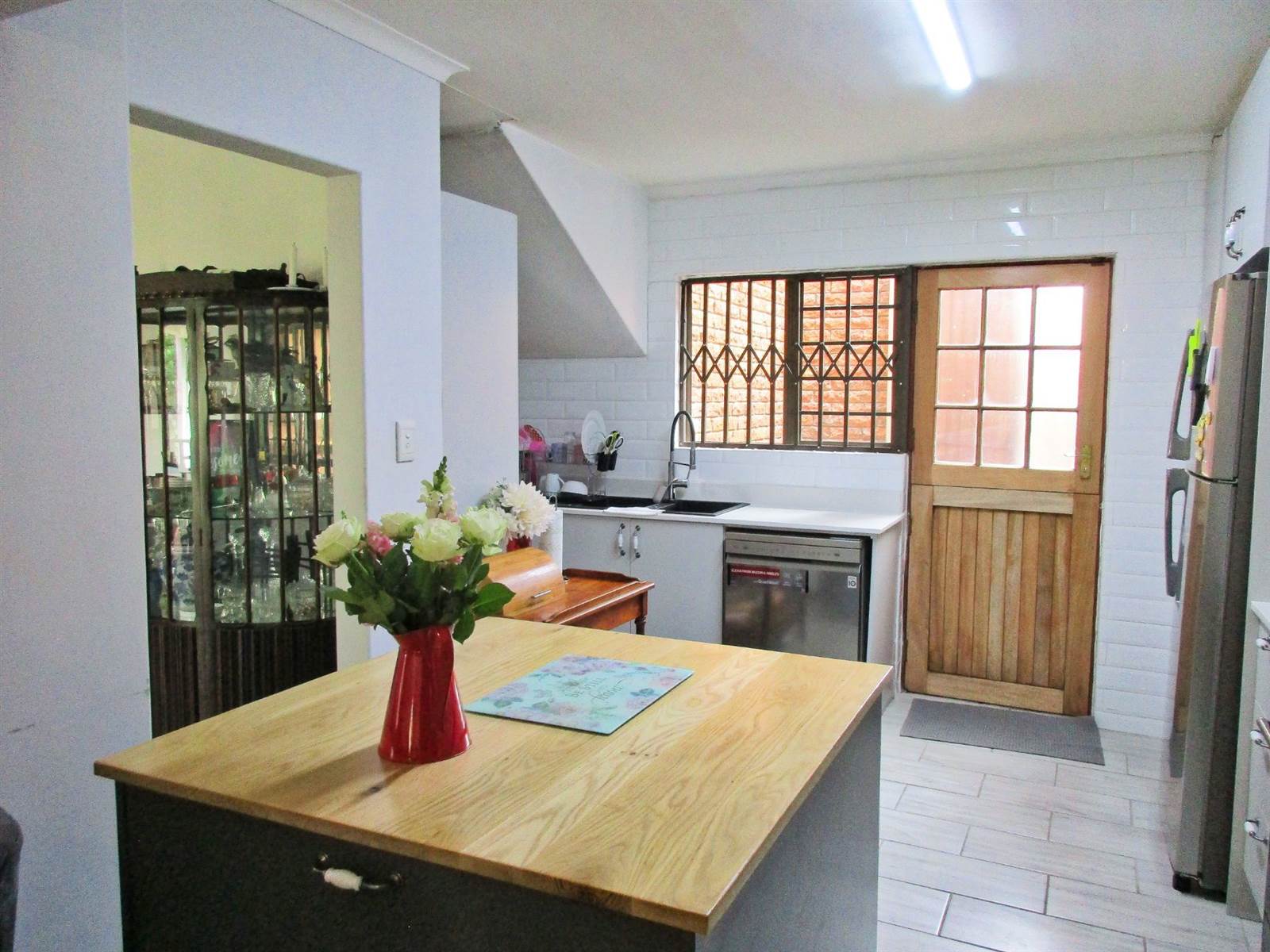 4 Bed Townhouse in Walmer Heights photo number 10