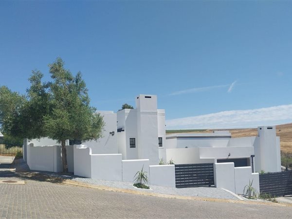 3 Bedroom House 3 Bedroom House