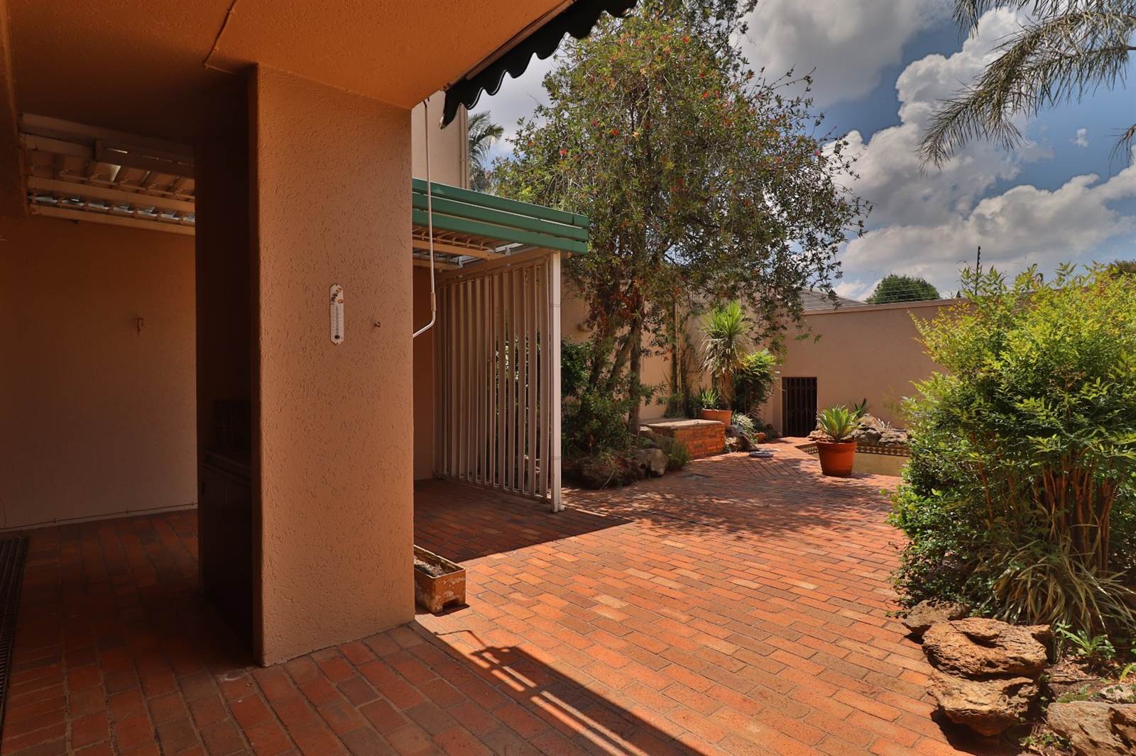 3 Bed Townhouse in Illovo photo number 24