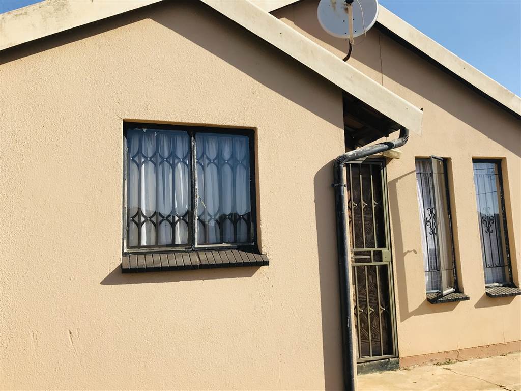 2 Bed House for sale in Unitas Park T4224550 Private Property