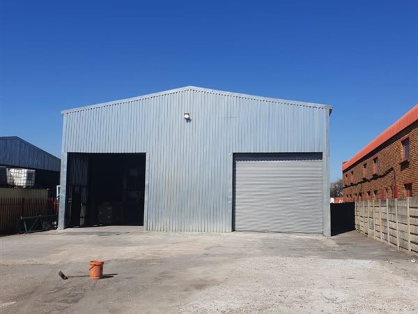 800  m² Industrial space in Alrode