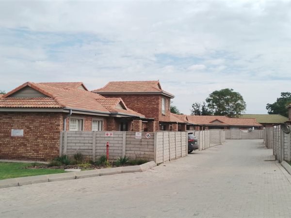 2 Bedroom Townhouse