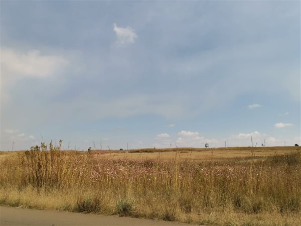 2642 m² Land available in Secunda