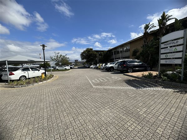 2036  m² Commercial space