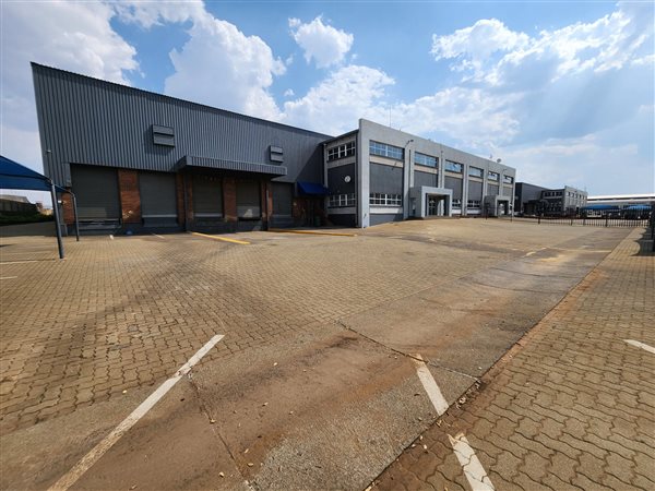 2 128  m² Industrial space