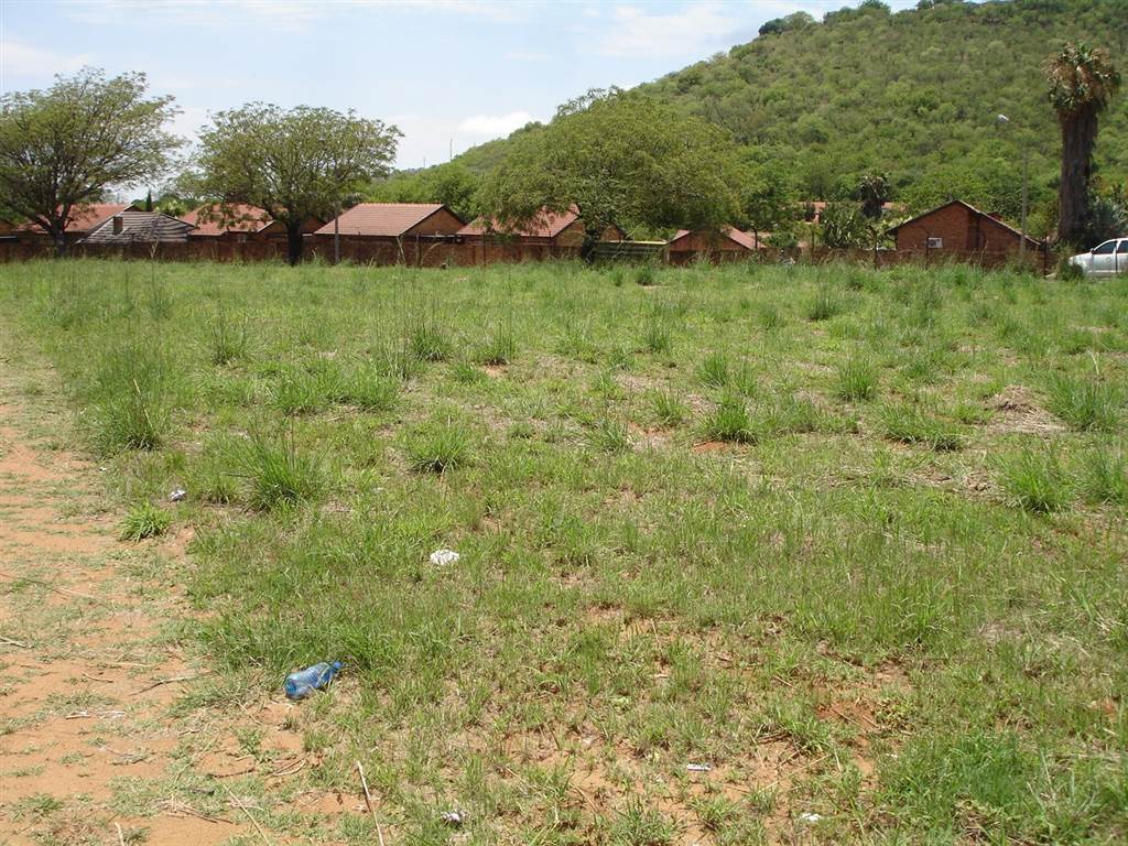 3495 m² Land available in Safari Gardens photo number 10