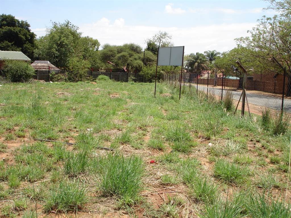 3495 m² Land available in Safari Gardens photo number 9