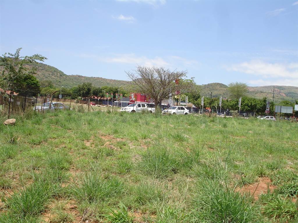 3495 m² Land available in Safari Gardens photo number 4