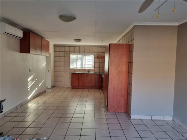 2 Bedroom Townhouse 2 Bedroom Townhouse