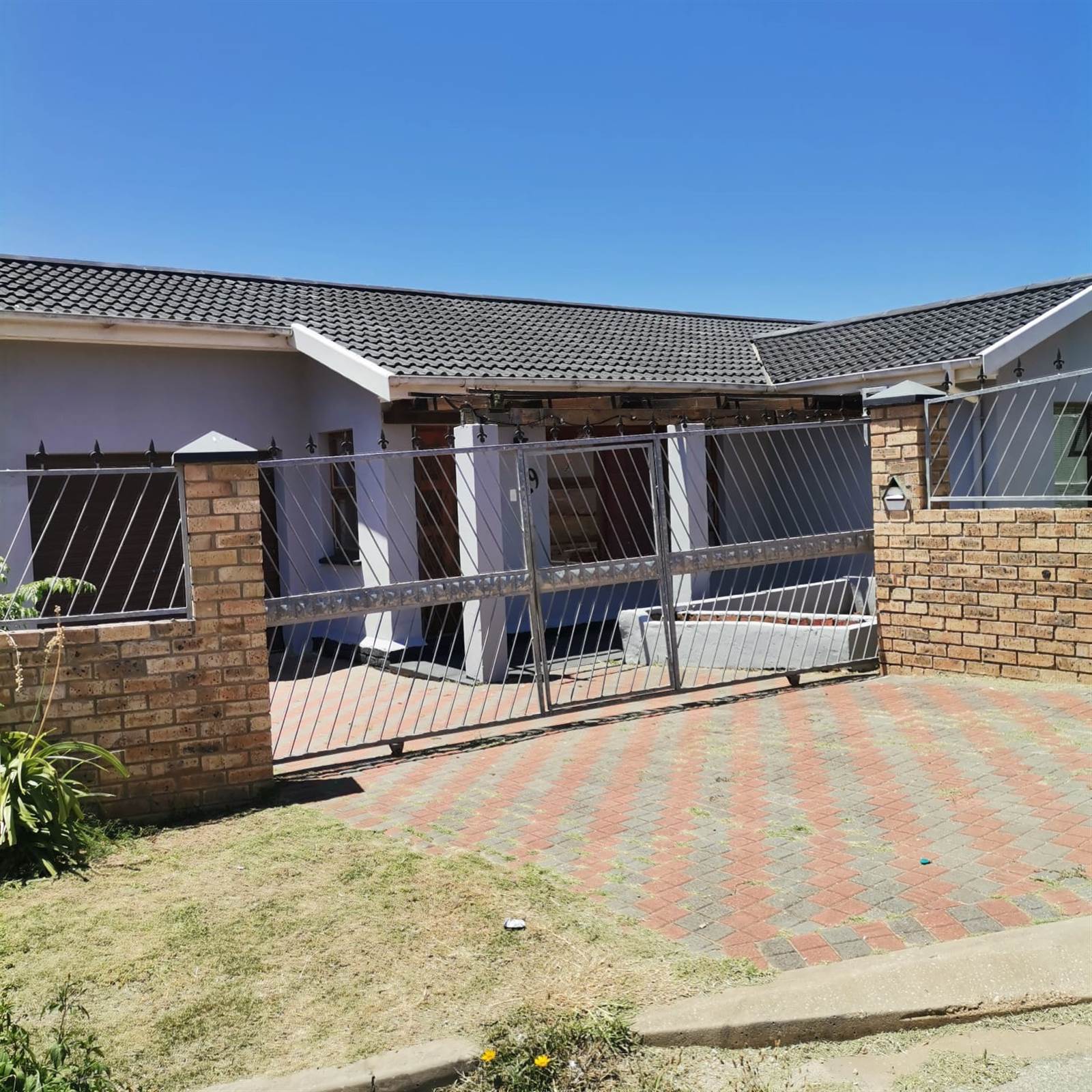 3 Bed House in Kwamagxaki photo number 2