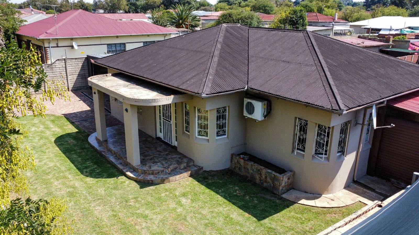 3 Bed House in Brenthurst photo number 24