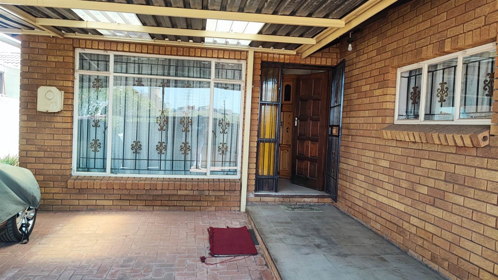 3 Bed House in Protea North photo number 4