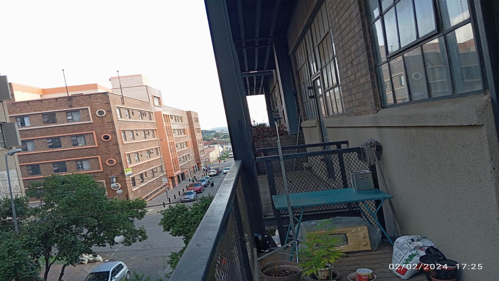 1 Bed Apartment in City & Suburban (Maboneng) photo number 1