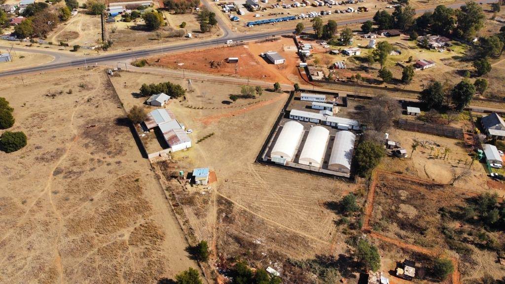 1.8 ha Land available in Tarlton photo number 1